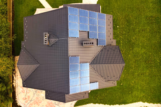 Maison rurale équipée en énergies renouvelables